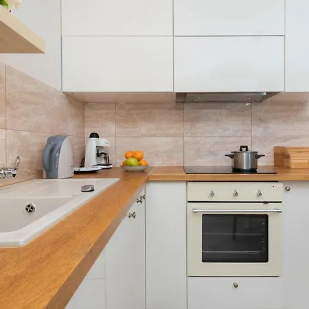 Appartement Beige Studio On The Coast With Parking And Balcony In By Renters *