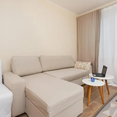 Beige Studio On The Coast With Parking And Balcony In By Renters Appartement Gdynia
