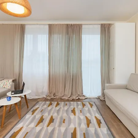 Beige Studio On The Coast With Parking And Balcony In By Renters Appartement